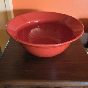 Pier 1 serving bowl